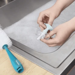 Babymoov Flesborstel Blauw 9 Babymoov Flesborstel Blauw -Kleintje Luxe babymoov flesborstel blauw a318514 4