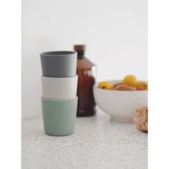 BEABA ® Set Van 3 Siliconenbekers, Grijs/ Saliegroen/ Velvet Grijs -Kleintje Luxe beaba set van 3 siliconenbekers grijs saliegroen velvet grijs a392955 3