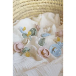 BIBS Soother Try-it Collectie Blush 0-6 Maanden, 4 Stuks. 8 BIBS Soother Try-it Collectie Blush 0-6 Maanden, 4 Stuks. -Kleintje Luxe bibs soother try it collectie blush 0 6 maanden 4 stuks a345887 3