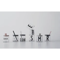 Design Letters Drinkglas Voor Kinderen Van Tritan In Het Groen -Kleintje Luxe design letters drinkglas voor kinderen van tritan in het groen a305027 3