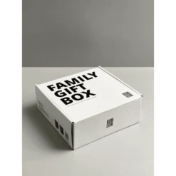 Design Letters FAMILIE Geschenkbox Porseleinen Bekers En Drinkglas Gemaakt Van Tritan Met Lasergravure, 3-delige Set -Kleintje Luxe design letters familie geschenkbox porseleinen bekers en drinkglas gemaakt van tritan met lasergravure 3 delige set a315364 2