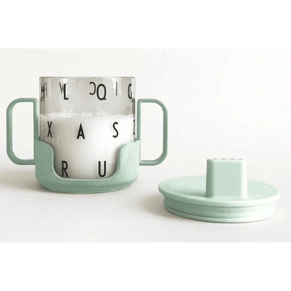 Design Letters Handvat Voor Kinderen Die Glas Drinken Van Tritan In Naakt 2 Design Letters Handvat Voor Kinderen Die Glas Drinken Van Tritan In Naakt - Afbeelding 2