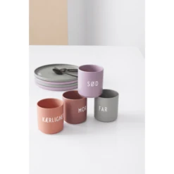 Design Letters Mok Favoriet Donker Roze -Kleintje Luxe design letters mok favoriet donker roze a351508 3