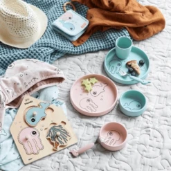 Done By Deer ™ Dinner Set Watervrienden Blauw Van De 6e Maand -Kleintje Luxe done by deer dinner set watervrienden blauw van de 6e maand a287003 2