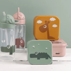 Done By Deer ™ Drinkfles Met Rietje Croco Groen -Kleintje Luxe done by deer drinkfles met rietje croco groen a340600 1