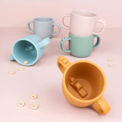 Done By Deer ™ Peekaboo Mok Croco In Grijs -Kleintje Luxe done by deer peekaboo mok croco in grijs a309438 4