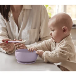 Everyday Baby Eetkom Met Zuignap Siliconen, Light Lavendel -Kleintje Luxe everyday baby eetkom met zuignap siliconen light lavendel a344046 4
