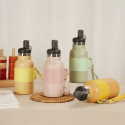 Haakaa® Easy- Carry Thermische Fles 350ml, Avocado -Kleintje Luxe haakaa easy carry thermische fles 350ml avocado a373827 3