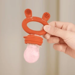 Haakaa® Vruchtenspeen, Incl. Diepvriesdeksel Set Koper Rood 9 Haakaa® Vruchtenspeen, Incl. Diepvriesdeksel Set Koper Rood -Kleintje Luxe haakaa vruchtenspeen incl diepvriesdeksel set koper rood a345434 4