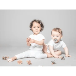 HEVEA Fopspeen - Natuurrubber / Cantaloupe / Orthodontie / Kroon (0-3 Mon.) -Kleintje Luxe hevea fopspeen natuurrubber cantaloupe orthodontie kroon 0 3 mon a295128 4