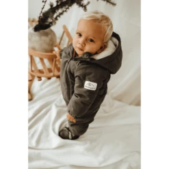 Kindsgard Sneeuwpak Snekae Grijs -Kleintje Luxe kindsgard sneeuwpak snekae grijs a363427 2