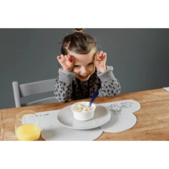 KINDSGUT Placemat De Muis En De Olifant, Lichtgrijs -Kleintje Luxe kindsgut placemat de muis en de olifant lichtgrijs a325072 3