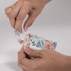 Miniland Paci Pocket Dummy Container Met Handvat Mediterraan -Kleintje Luxe miniland paci pocket dummy container met handvat mediterraan a295408 2