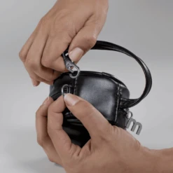 Miniland Paci Pocket Geweven Fopspeenhouder Met Handvat Deluxe Silver -Kleintje Luxe miniland paci pocket geweven fopspeenhouder met handvat deluxe silver a295431 3