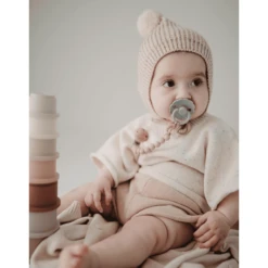 Mushie Dummy Ketting Halo, Blush -Kleintje Luxe mushie dummy ketting halo blush a399523 1