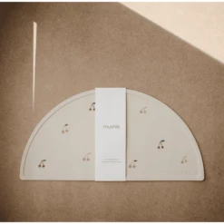 Mushie Placemat Silicone, Kersen -Kleintje Luxe mushie placemat silicone kersen a399010 2