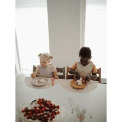 Mushie Siliconen Placemat, Lila Flower -Kleintje Luxe mushie siliconen placemat lila flower a399014 2