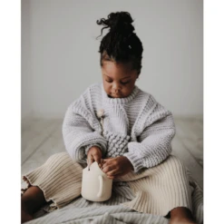 Mushie Snackbeker Shifting Sand -Kleintje Luxe mushie snackbeker shifting sand a399430 4