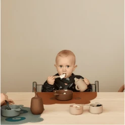 Nuuroo Placemat Ester, Caramel Café -Kleintje Luxe nuuroo placemat ester caramel cafe a364222 1