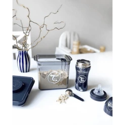 Twistshake TWIST SHAKE Babyfles Anti-koliek Roestvrij Staal 330 Ml In Marmer Zwart 7 Twistshake TWIST SHAKE Babyfles Anti-koliek Roestvrij Staal 330 Ml In Marmer Zwart -Kleintje Luxe twist shake babyfles anti koliek roestvrij staal 330 ml in marmer zwart a310267 2