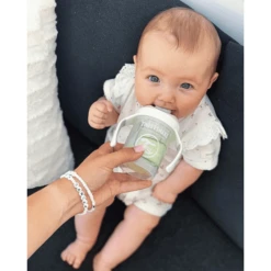 Twistshake TWIST SHAKE Mini Beker 230 Ml, Wit Vanaf 4+ Maanden -Kleintje Luxe twist shake mini beker 230 ml wit vanaf 4 maanden a332215 4